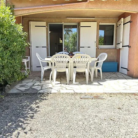 Maxime : 2 Pieces Avec Terrasse A 200m De La - Fr-1-226-563 Apartman