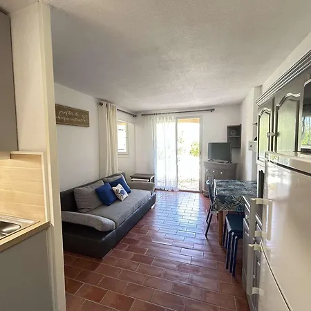 Maxime : 2 Pieces Avec Terrasse A 200m De La - Fr-1-226-563 Apartman *
