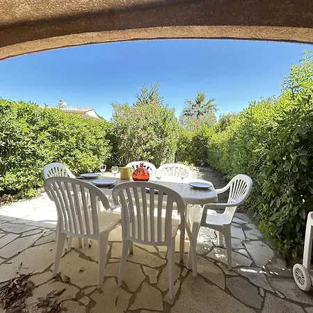 Maxime : 2 Pieces Avec Terrasse A 200m De La - Fr-1-226-563 Apartman